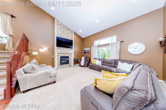 3044 Pheasant Run East Drive, Wixom, MI 48393