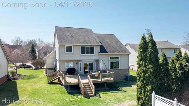 3044 Pheasant Run East Drive, Wixom, MI 48393