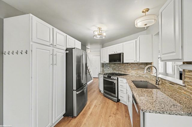 39739 Arbor Street, Harrison Twp, MI 48045