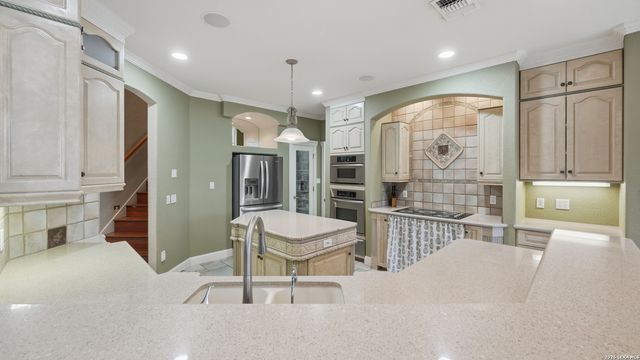 2289 Normandy Grace, New Braunfels, TX 78130