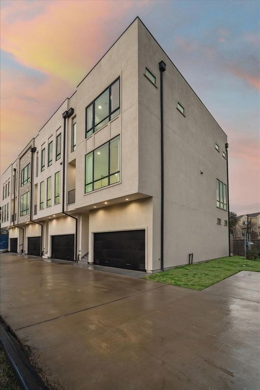 12818 Verdi Drive, Houston, TX 77024