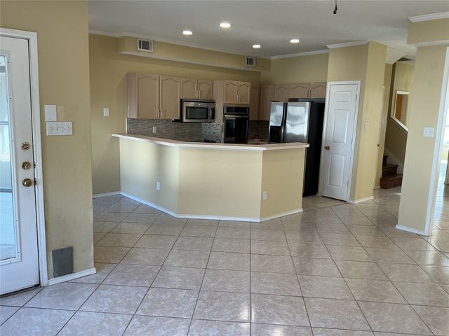 6027 Homestead Court, Dallas, TX 75252