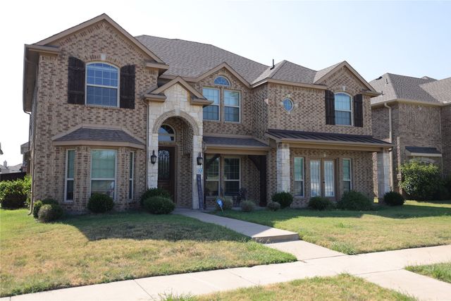 127 Lake Trail Drive, Red Oak, TX 75154