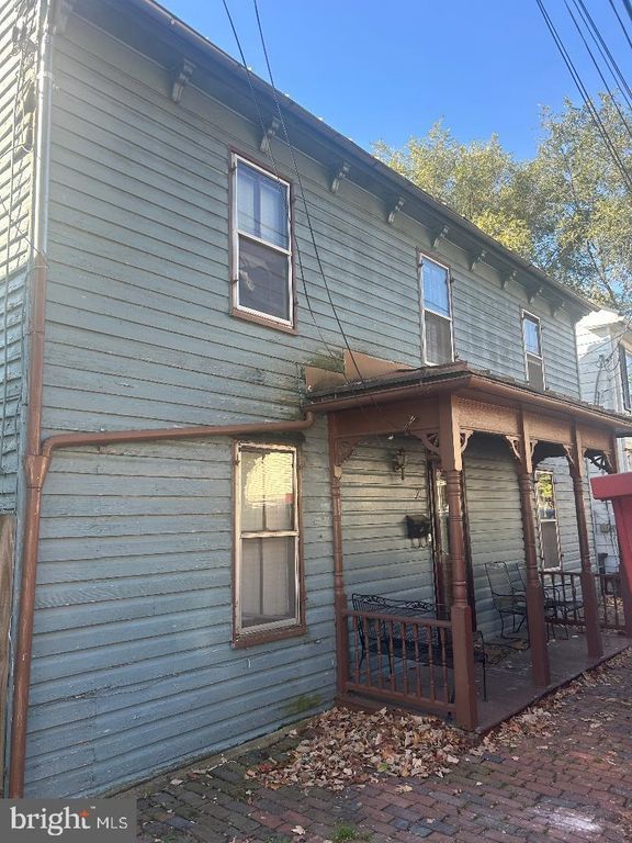 21 E GERMAIN ST, Winchester, VA 22601