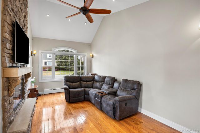 42 Irving Avenue, North Babylon, NY 11703