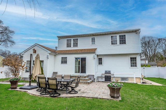 42 Irving Avenue, North Babylon, NY 11703