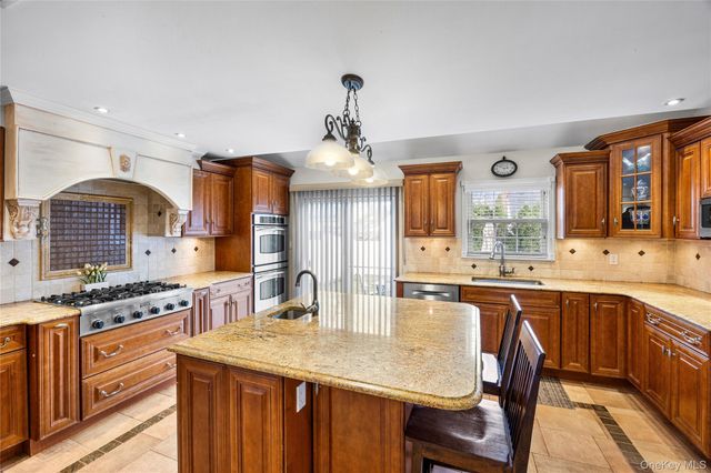 42 Irving Avenue, North Babylon, NY 11703