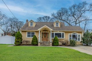 42 Irving Avenue, North Babylon, NY 11703