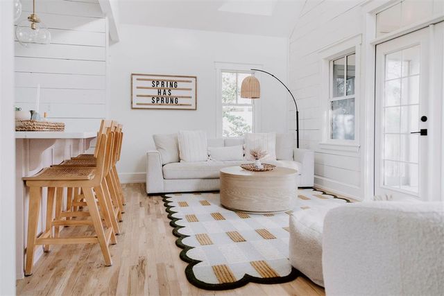 34 Firefly Lane, Carlton Landing, OK 74432