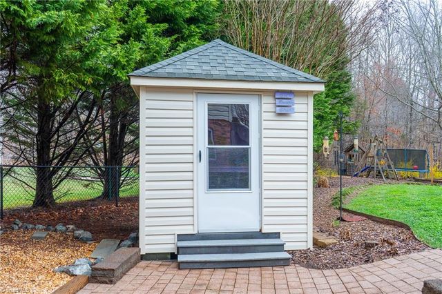 299 Ridge Drive, Lexington, NC 27295