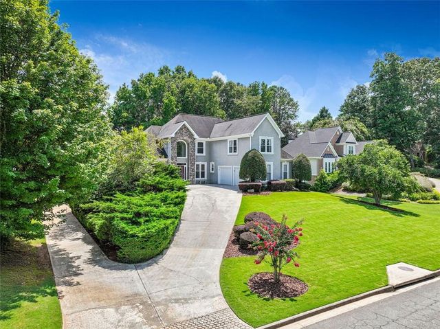 1054 AVERY CREEK Drive, Woodstock, GA 30188