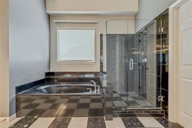 1054 AVERY CREEK Drive, Woodstock, GA 30188