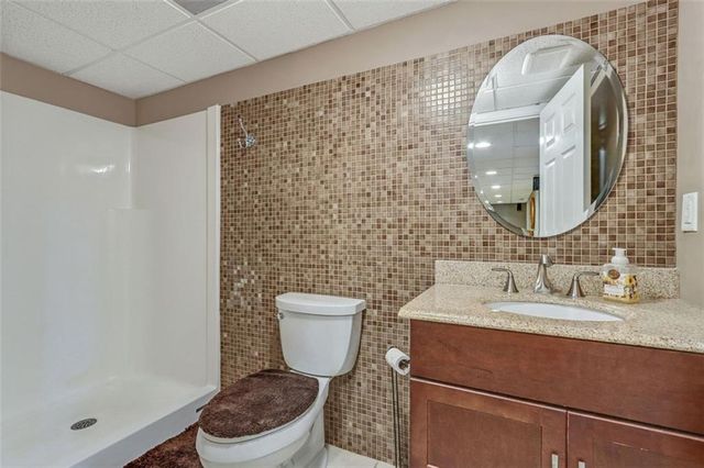 1054 AVERY CREEK Drive, Woodstock, GA 30188
