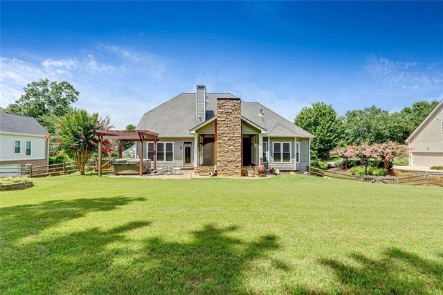 1054 AVERY CREEK Drive, Woodstock, GA 30188