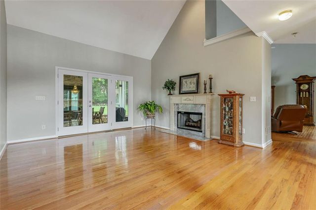 1054 AVERY CREEK Drive, Woodstock, GA 30188
