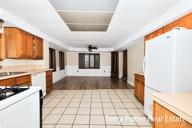 2569 Harding Avenue, Muskegon, MI 49441