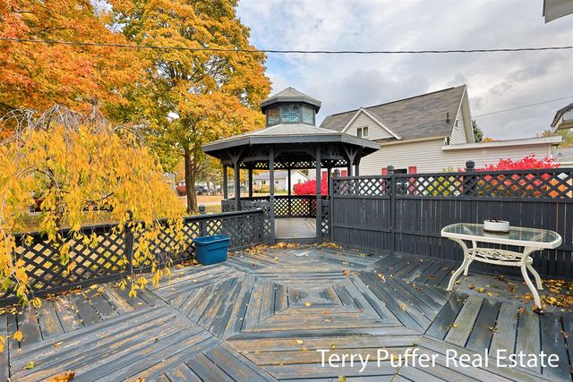 2569 Harding Avenue, Muskegon, MI 49441