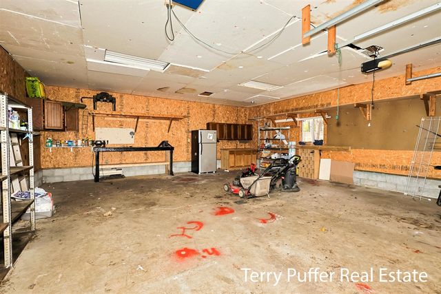 2569 Harding Avenue, Muskegon, MI 49441