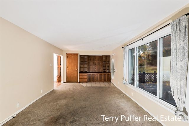 2569 Harding Avenue, Muskegon, MI 49441