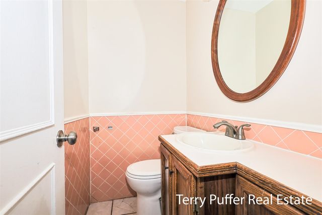 2569 Harding Avenue, Muskegon, MI 49441