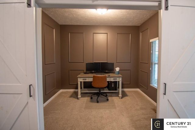 10433 S 110th Street, Papillion, NE 68046