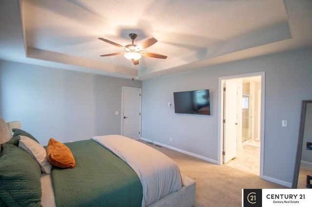 10433 S 110th Street, Papillion, NE 68046