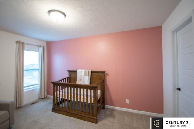 10433 S 110th Street, Papillion, NE 68046