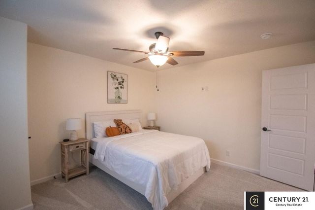 10433 S 110th Street, Papillion, NE 68046