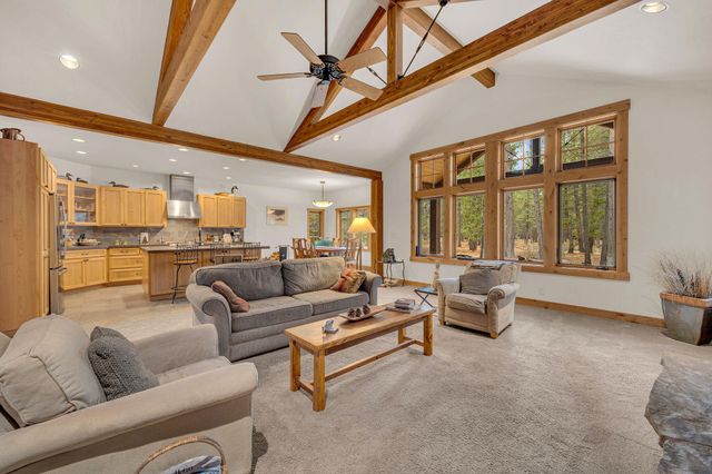 56160 Sable Rock Loop, Bend, OR 97707