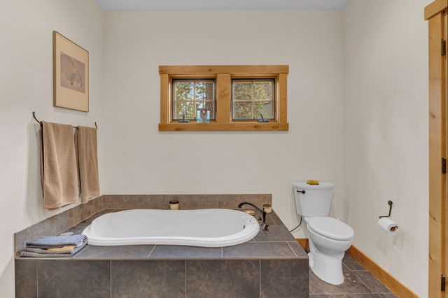 56160 Sable Rock Loop, Bend, OR 97707