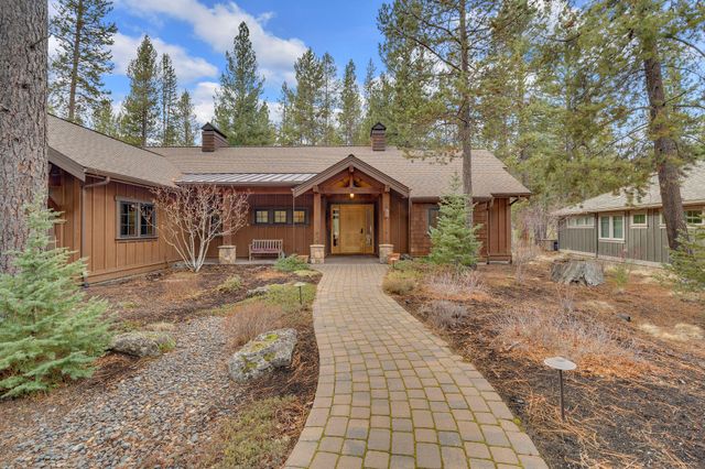 56160 Sable Rock Loop, Bend, OR 97707