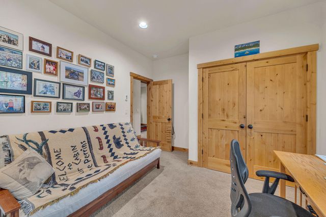 56160 Sable Rock Loop, Bend, OR 97707