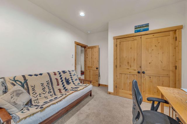 56160 Sable Rock Loop, Bend, OR 97707