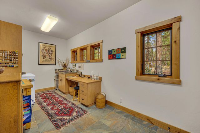 56160 Sable Rock Loop, Bend, OR 97707