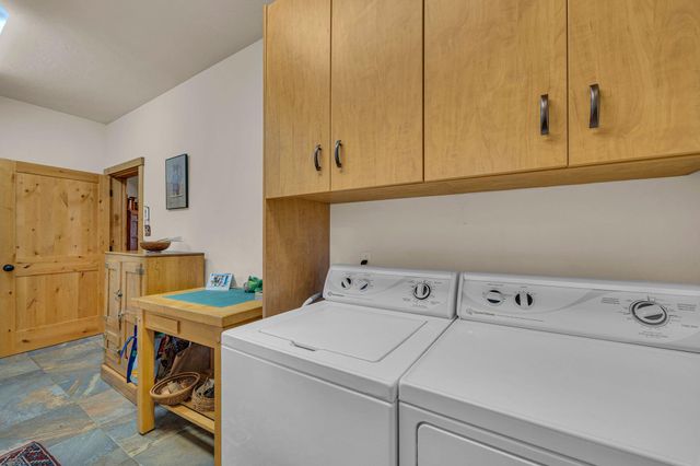 56160 Sable Rock Loop, Bend, OR 97707