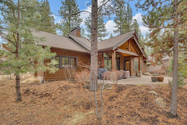 56160 Sable Rock Loop, Bend, OR 97707