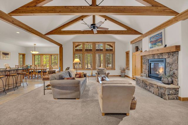 56160 Sable Rock Loop, Bend, OR 97707