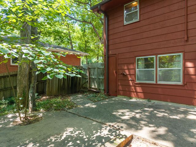 1906 DARTMOUTH, Columbia, MO 65203