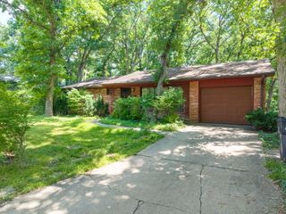 1906 DARTMOUTH, Columbia, MO 65203