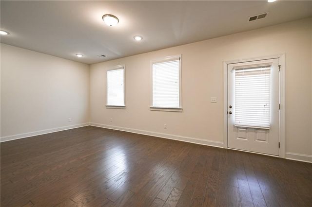 683 Avondale Creek, Decatur, GA 30032