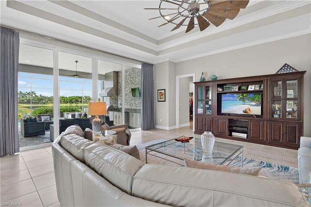 14812 Dockside LN, Naples, FL 34114