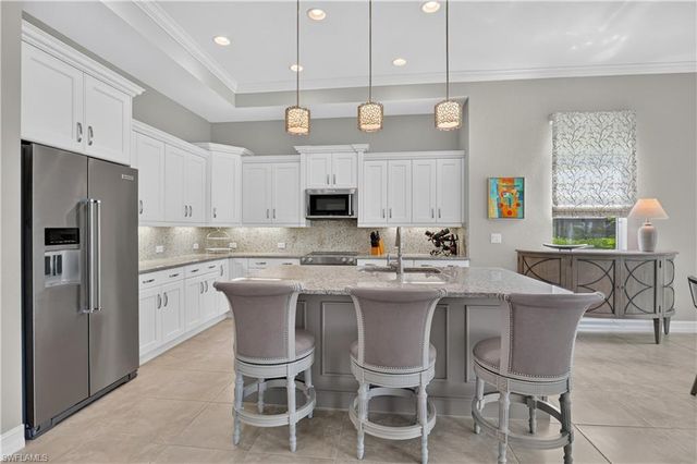 14812 Dockside LN, Naples, FL 34114