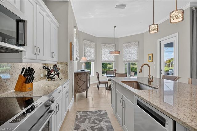 14812 Dockside LN, Naples, FL 34114