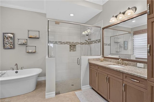 14812 Dockside LN, Naples, FL 34114