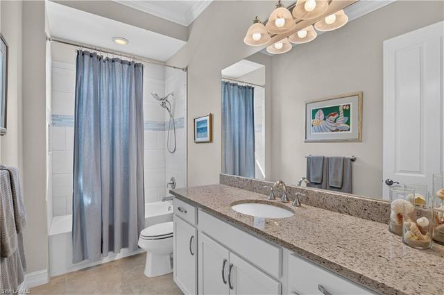14812 Dockside LN, Naples, FL 34114
