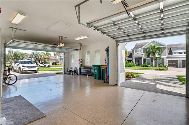 14812 Dockside LN, Naples, FL 34114