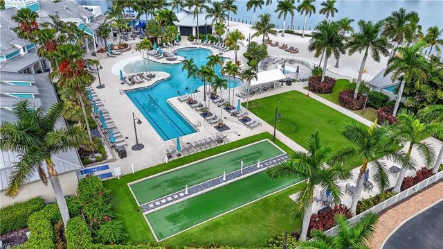 14812 Dockside LN, Naples, FL 34114