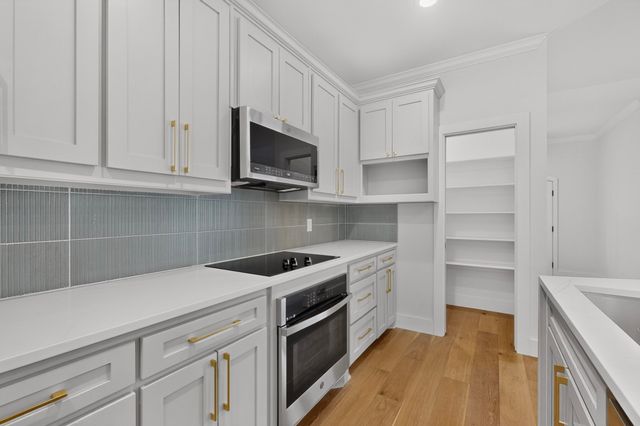 715 Kiowa Drive E, Gainesville, TX 76240