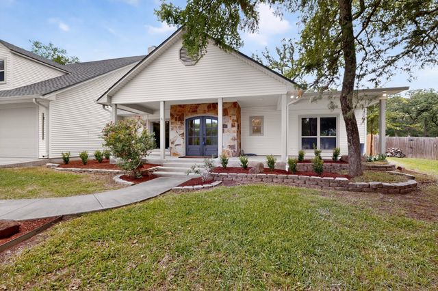 715 Kiowa Drive E, Gainesville, TX 76240