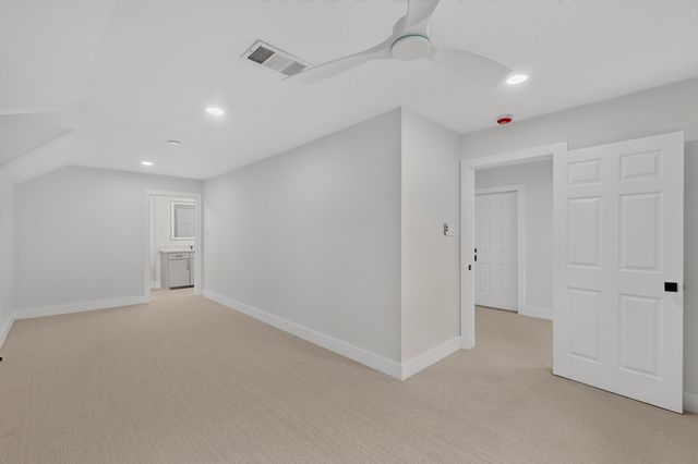 715 Kiowa Drive E, Gainesville, TX 76240